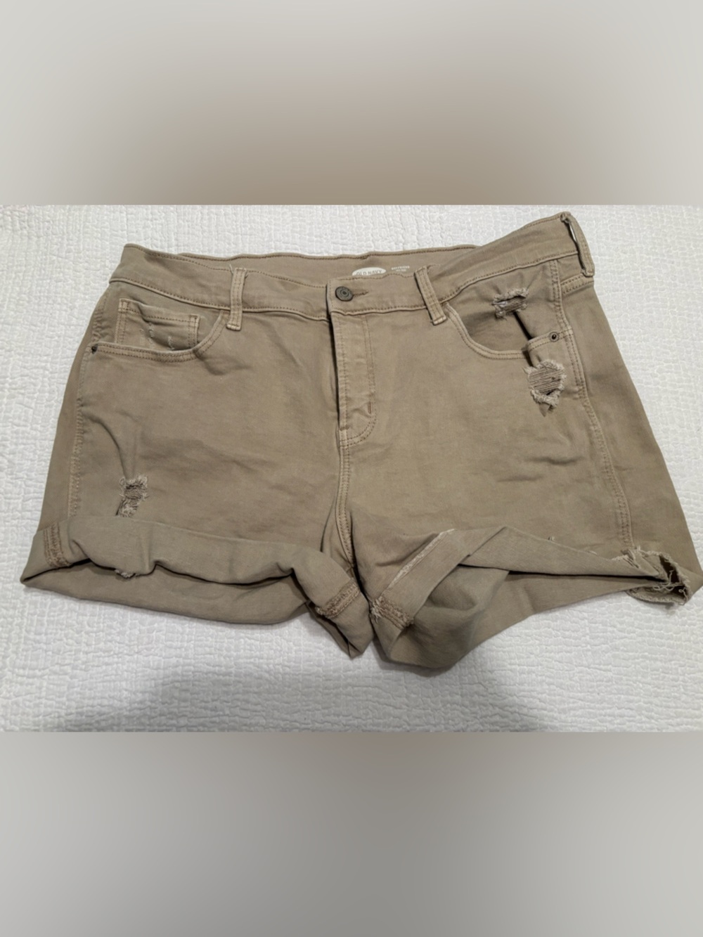Old Navy Khaki Distressed Roll-Cuff Women’s Shorts